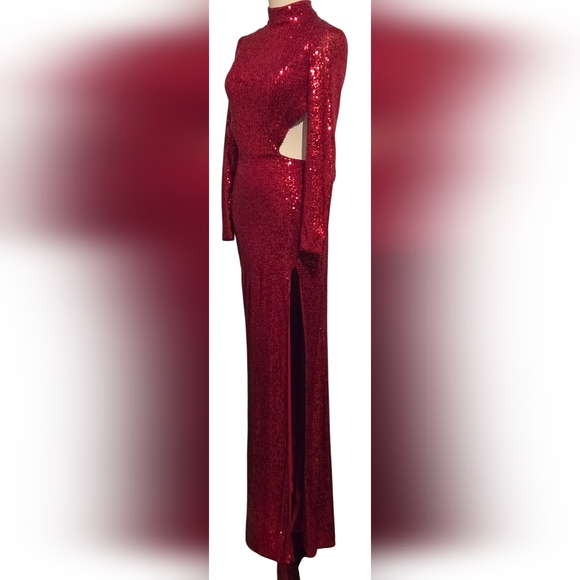 NWT~Stunning LaFemme Fashion Red Sequin Backless Formal Dress - Picture 6 of 16